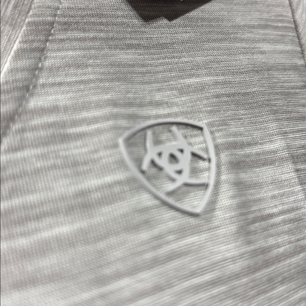 AriatTek Laguna Performance fabric,moisture movement,v-neck,stretch,logo chest - Picture 2 of 9